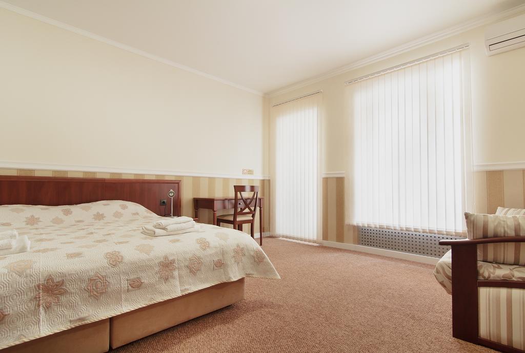 Consul Hotel Консул 敖德萨 客房 照片