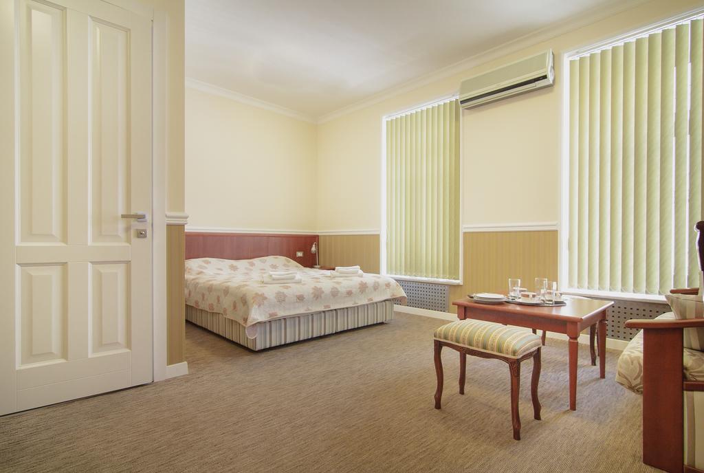 Consul Hotel Консул 敖德萨 外观 照片