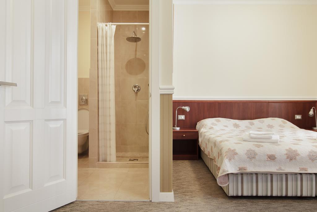 Consul Hotel Консул 敖德萨 外观 照片