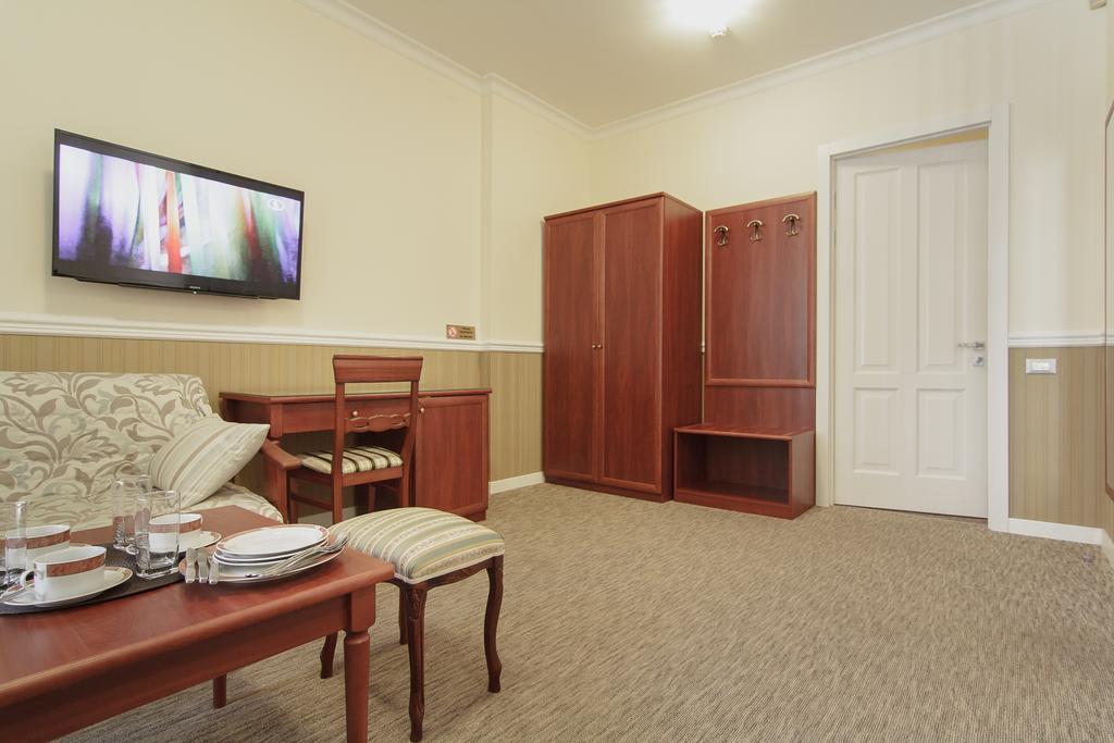 Consul Hotel Консул 敖德萨 外观 照片