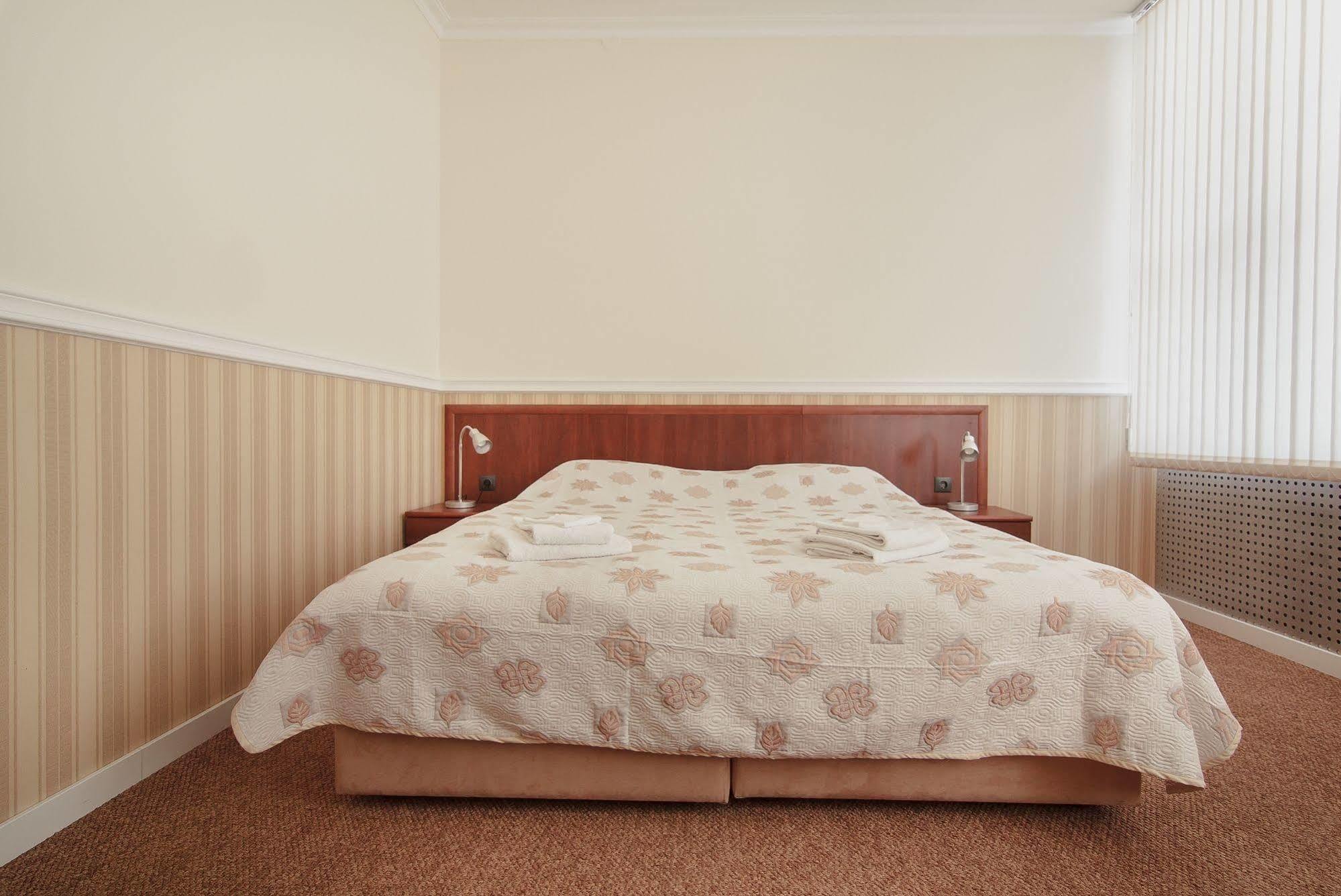 Consul Hotel Консул 敖德萨 外观 照片